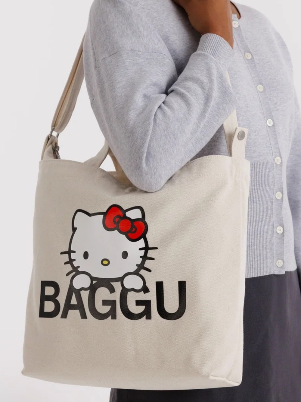 Hello Kitty x Baggu Horizontal Zip Duck Bag (Big Face)